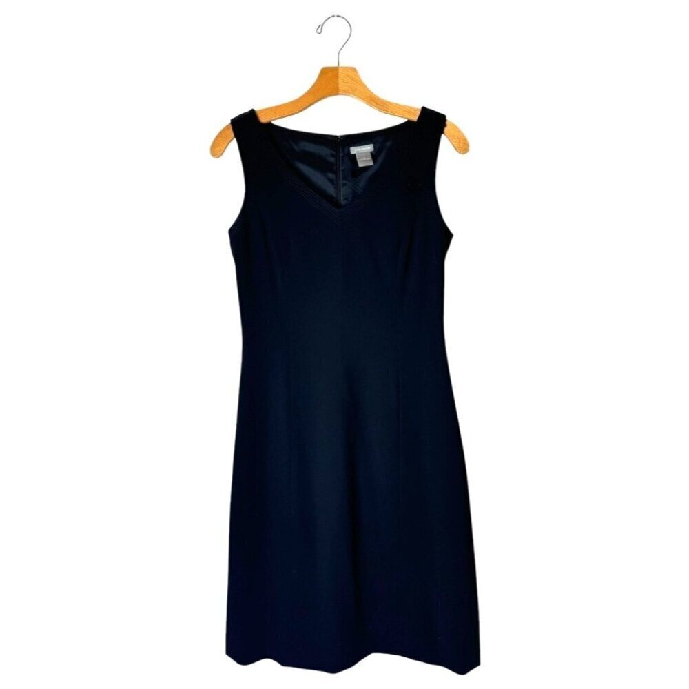 Ann Taylor Dress Women 2 Black Sleeveless V Neck Pleated Back Hem‎ Fit And Flare